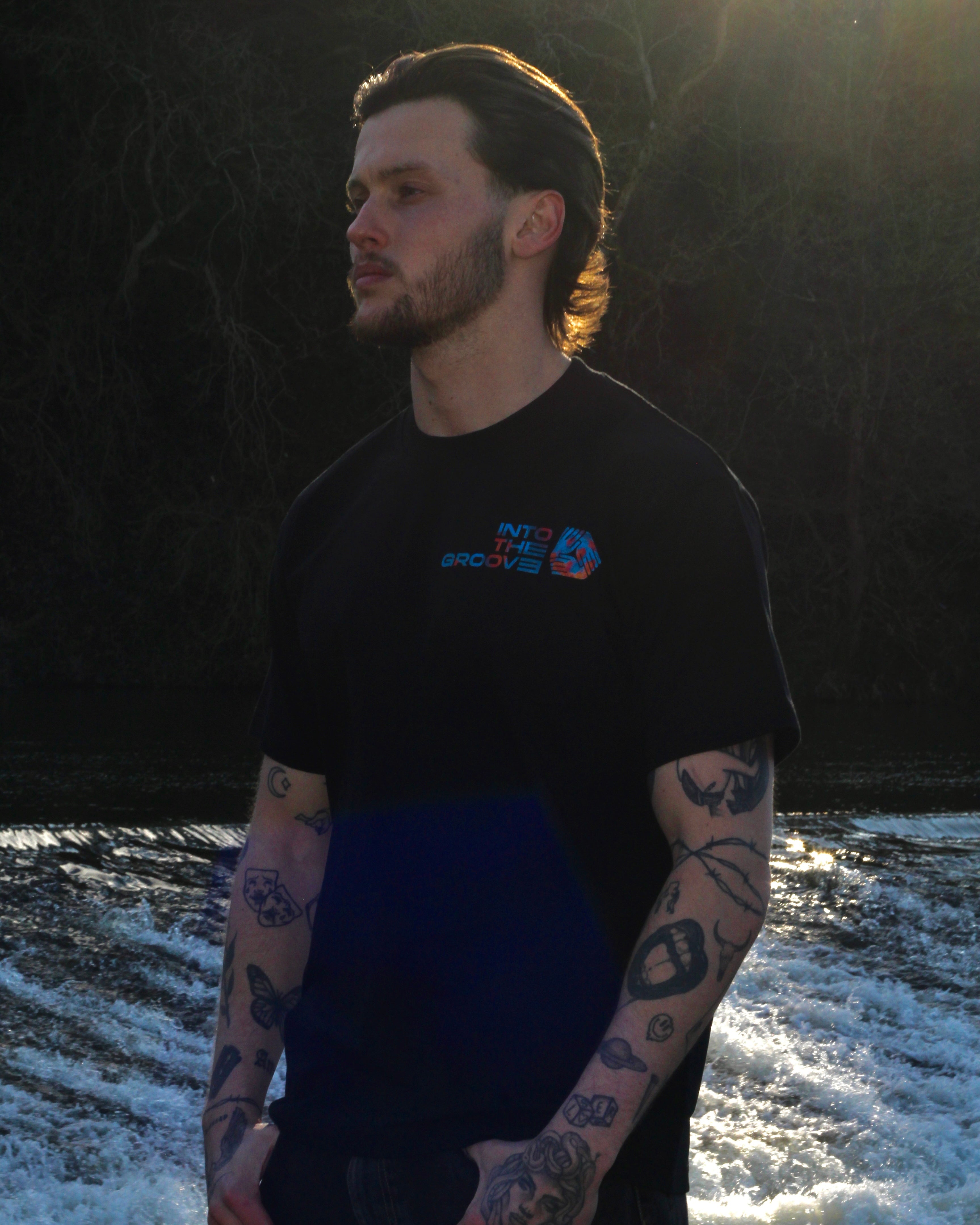 Into The Groove - Funky Tee 1.0 - Small Logo - Cotton T-Shirt